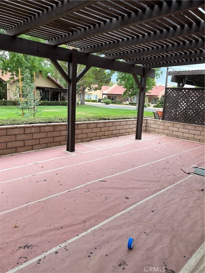 11675 Maple St - Photo 4 of 7