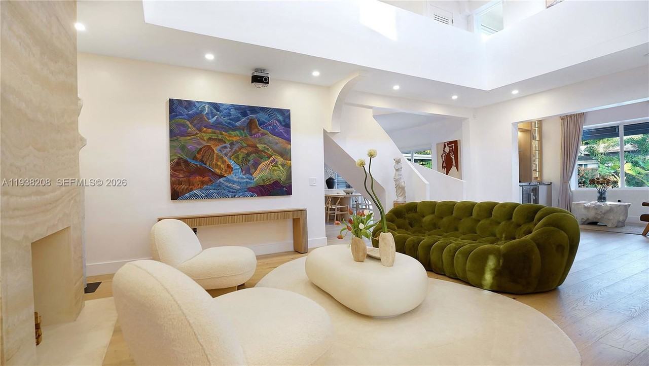 1201 Ne 85th St #SFH - Photo 4 of 8