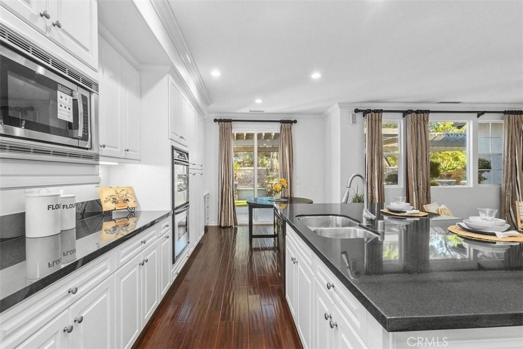 1496 Voyager Dr - Photo 7 of 50