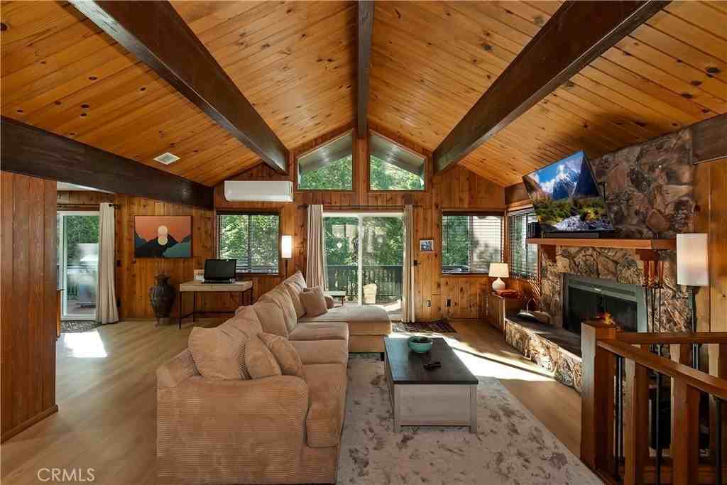 744 Bergschrund Dr - Photo 6 of 22