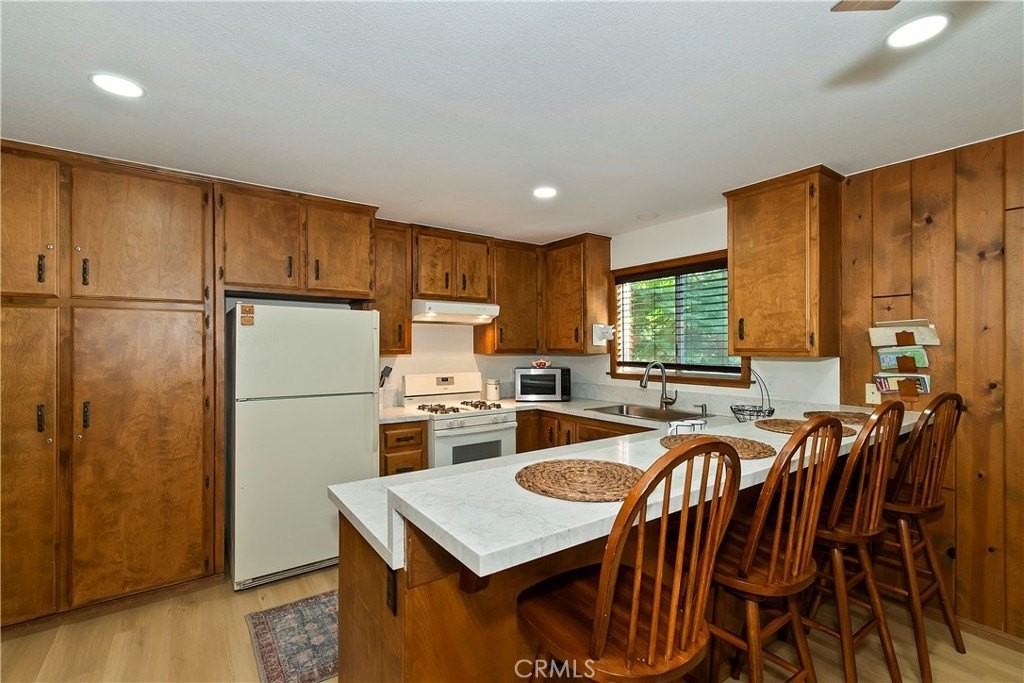 744 Bergschrund Dr - Photo 7 of 21