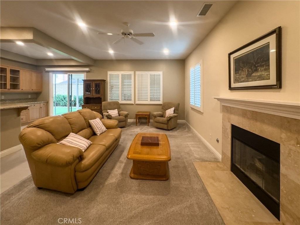 1399 Cordova Ct - Photo 7 of 26