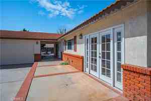 featured image of 29871 Sloop Dr