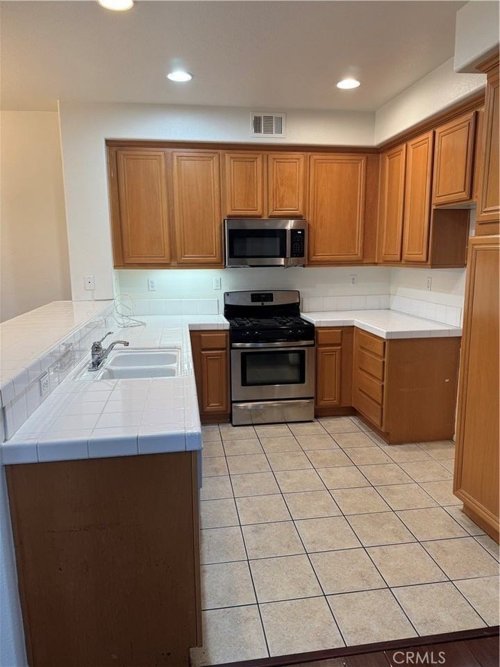 12268 Chantrelle Dr - Photo 4 of 12