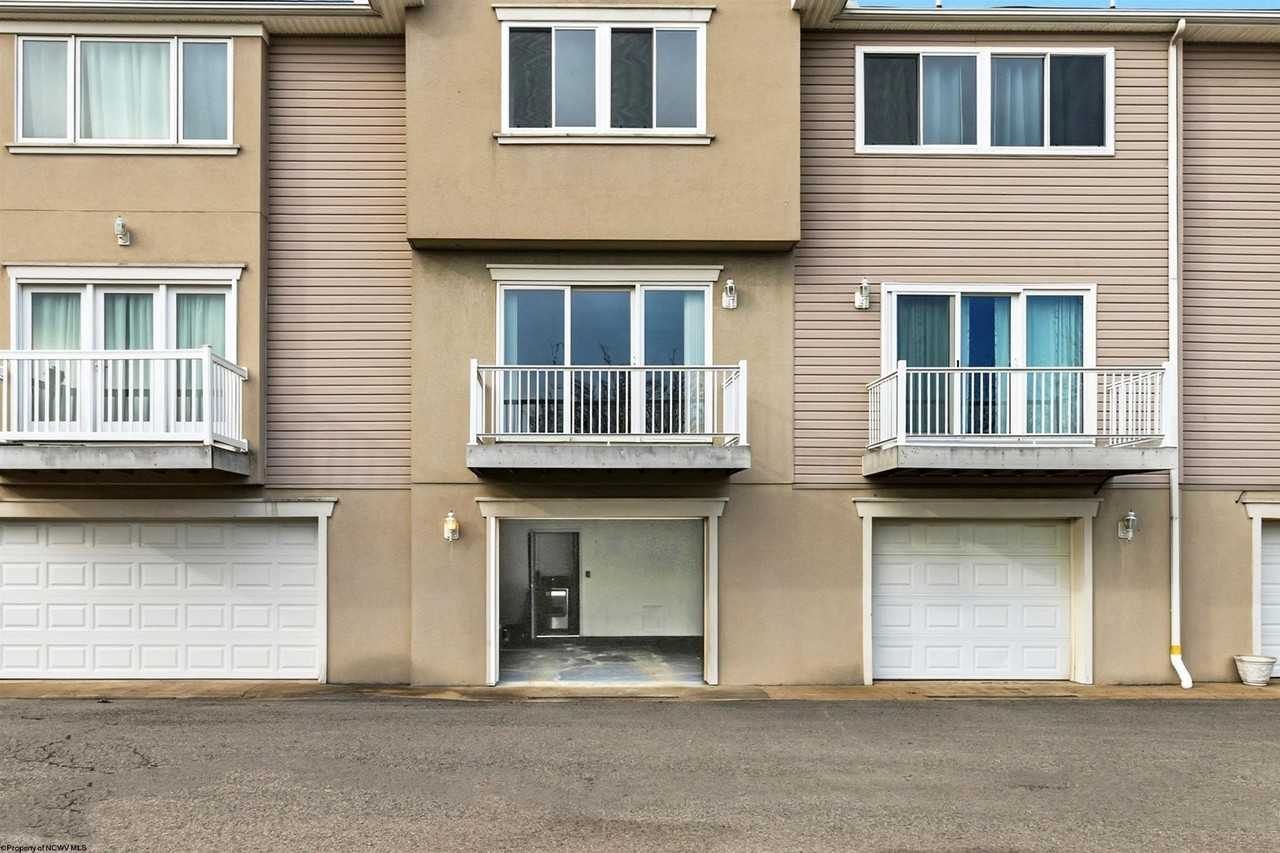 103 Pierpont Hts - Photo 3 of 23