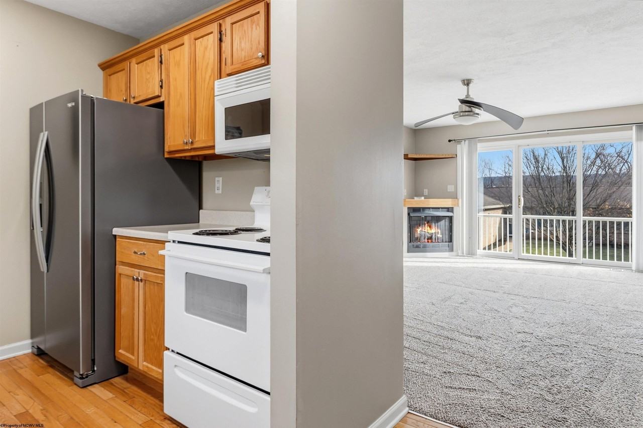 103 Pierpont Hts - Photo 5 of 23