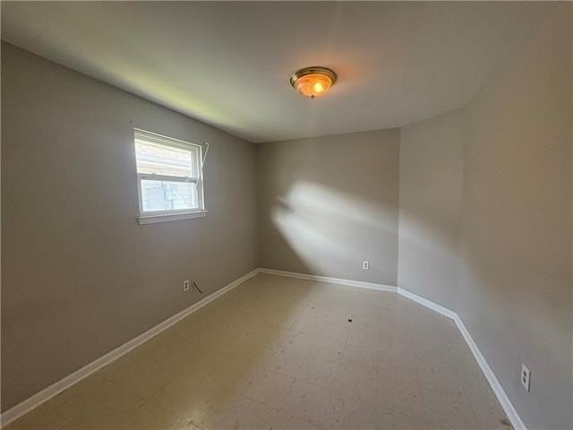 9020 Amour Dr - Photo 6 of 8