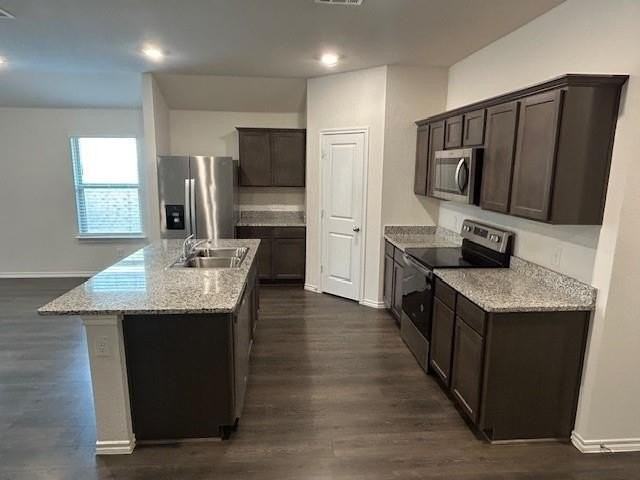 3061 Stradford Way - Photo 4 of 17