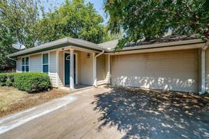 featured image of 208 N Val Verde Cir