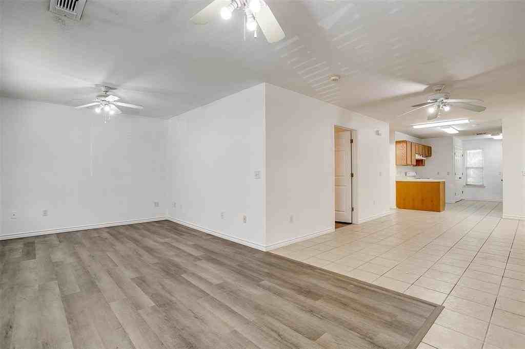 208 N Val Verde Cir - Photo 4 of 20