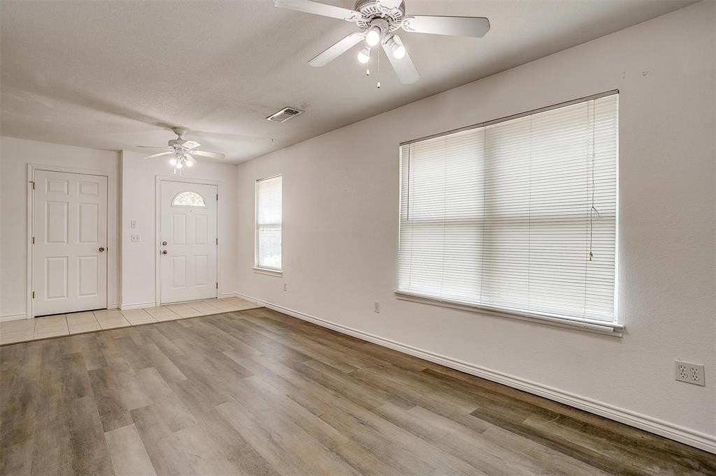 208 N Val Verde Cir - Photo 6 of 20