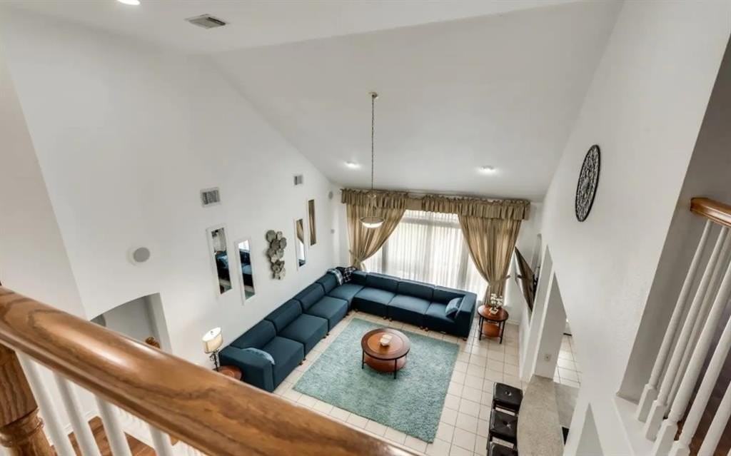 2206 N Carroll Ave - Photo 6 of 34