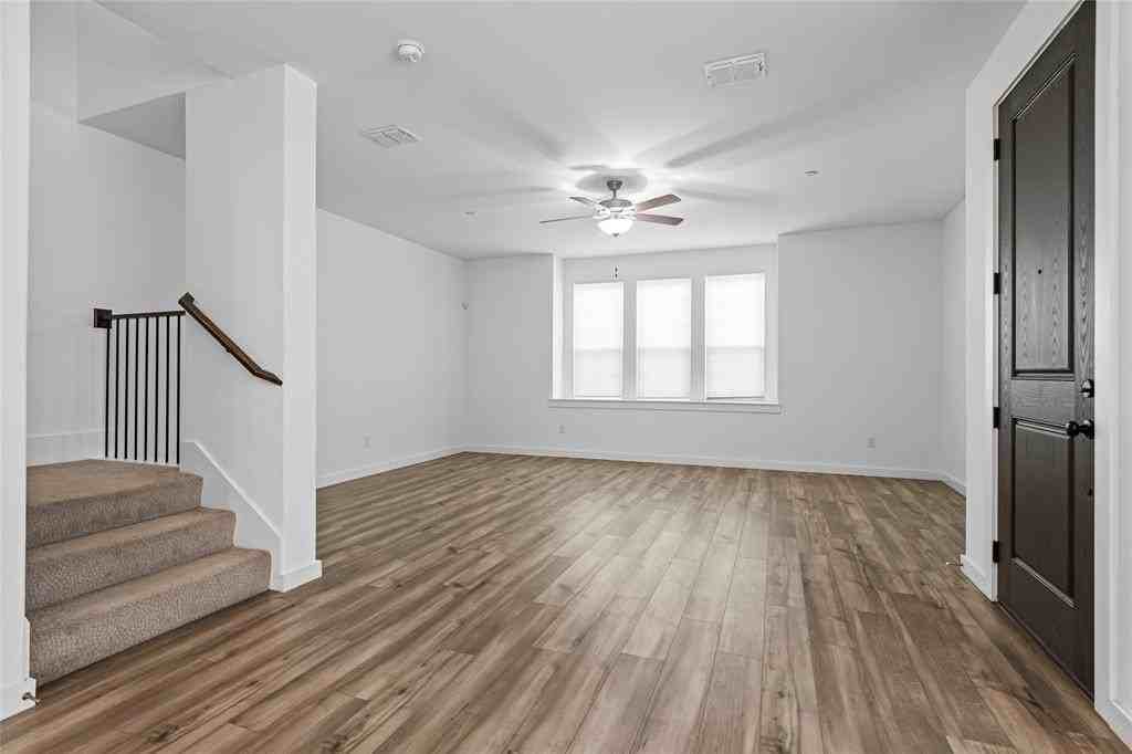 2714 Parkview Pl - Photo 5 of 30