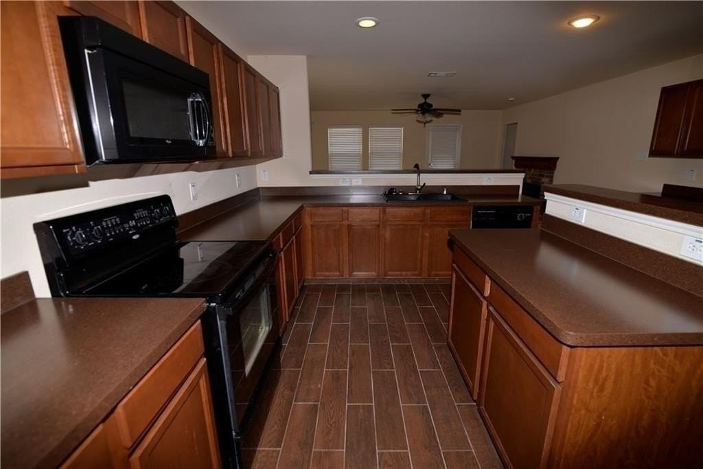 3800 Buchanan St - Photo 4 of 17