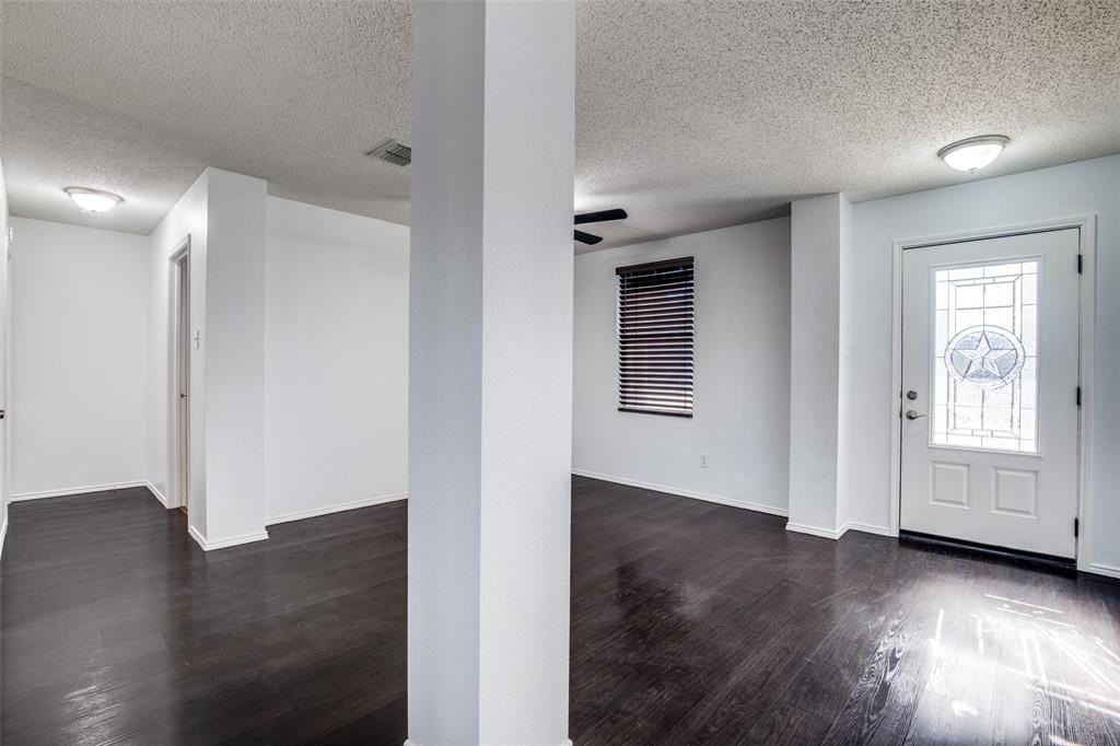 1501 Big Lake Dr - Photo 5 of 32