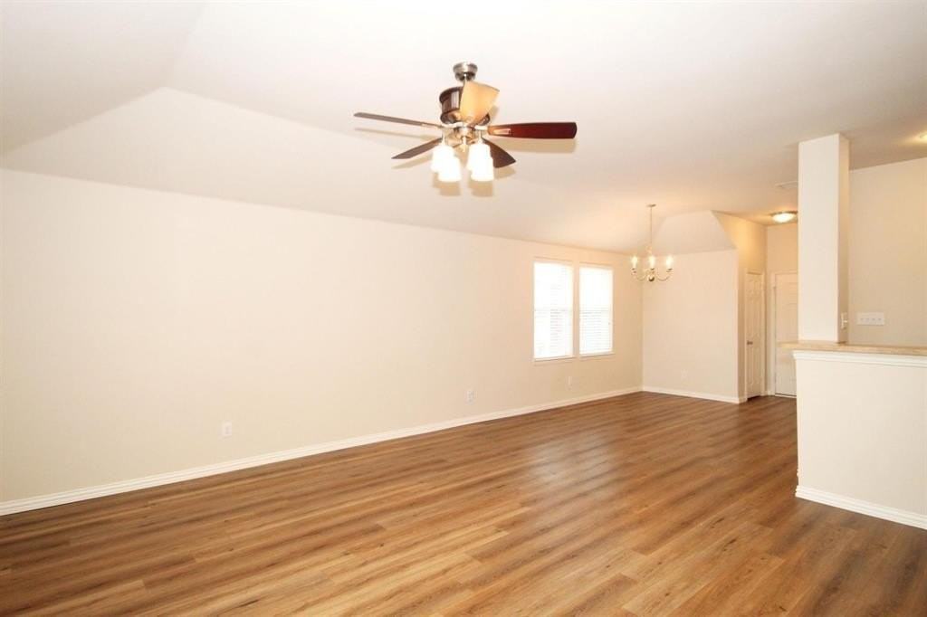 1108 Honeywell Dr - Photo 5 of 26