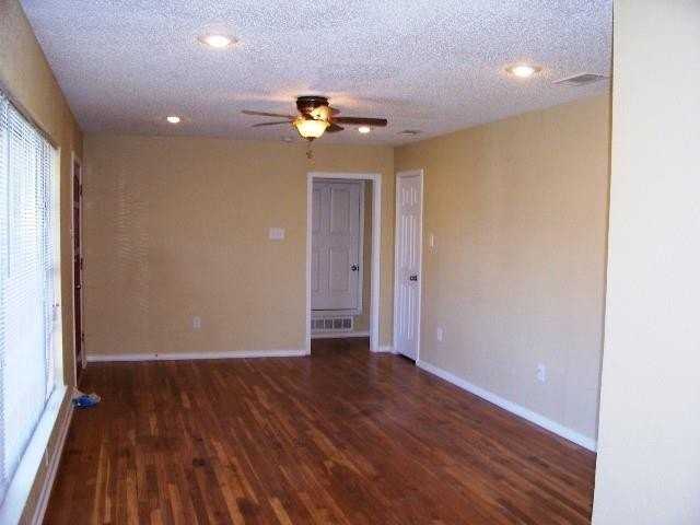 2321 Piedmont St - Photo 3 of 9