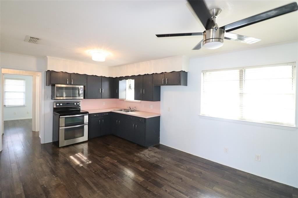 509 W Main St - Photo 5 of 19