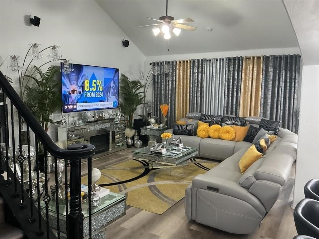 710 Boone Trl - Photo 3 of 31