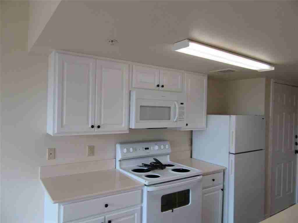 7522 Holly Hill Dr #22 - Photo 5 of 9