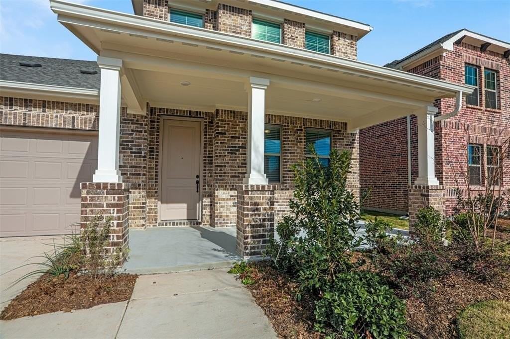 1012 Colgate Cir - Photo 3 of 40