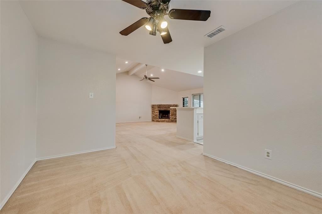 1320 Colony Ct - Photo 5 of 20