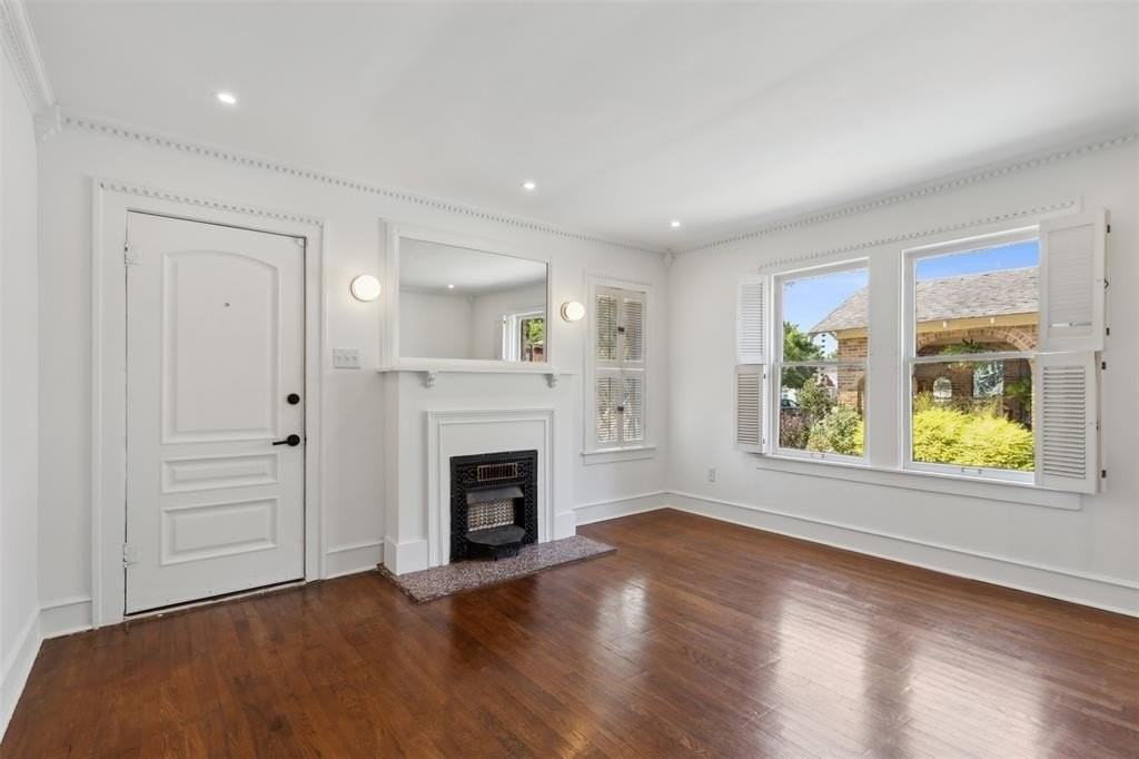 2511 Burlington Blvd - Photo 6 of 28