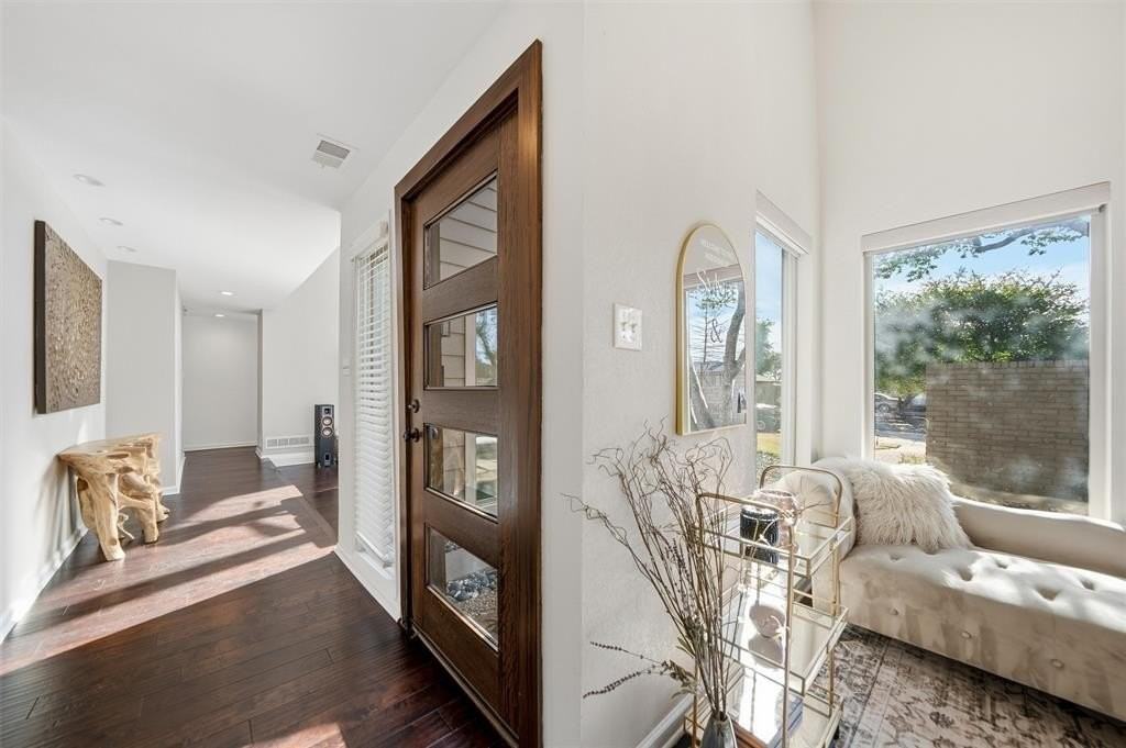 3313 Overland Dr - Photo 7 of 39