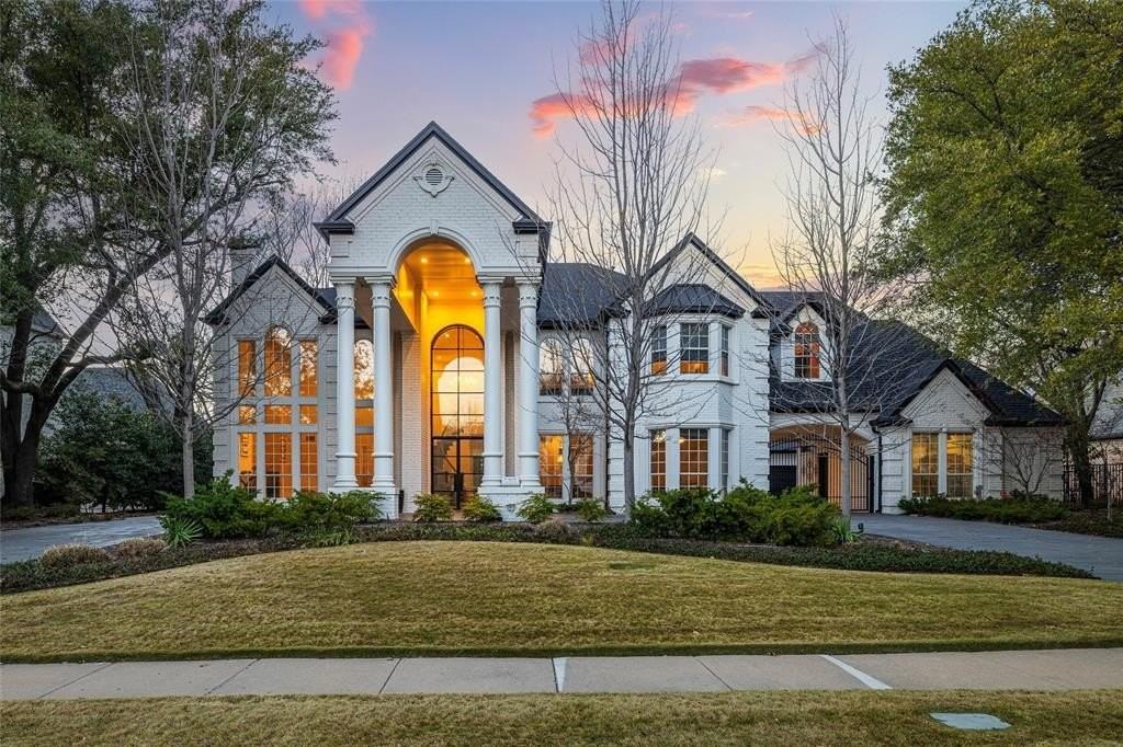 3613 Twin Lakes Way - Photo 2 of 40