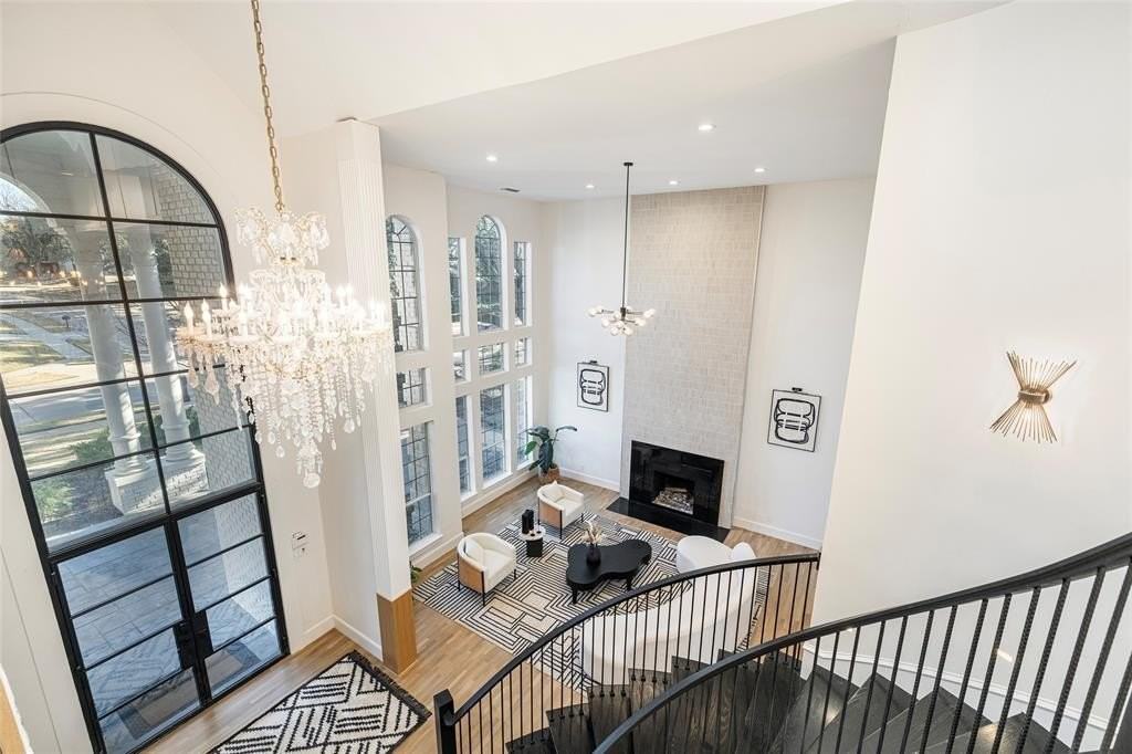 3613 Twin Lakes Way - Photo 3 of 40