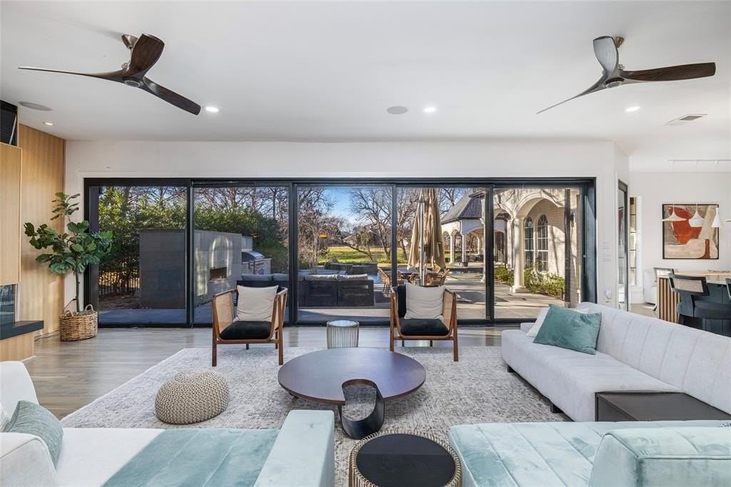 3613 Twin Lakes Way - Photo 7 of 40