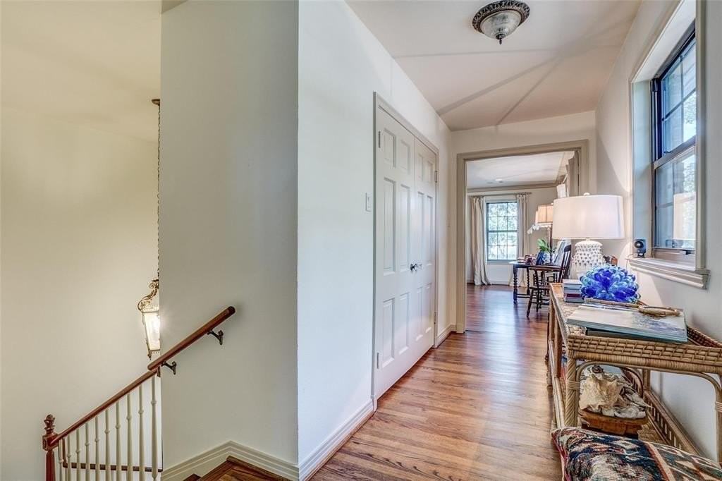 4437 University Blvd - Photo 2 of 19