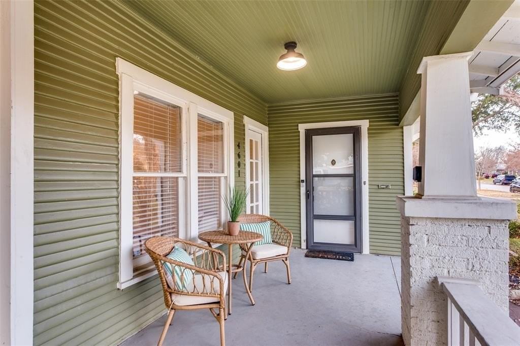 4601 Pershing Ave - Photo 4 of 18