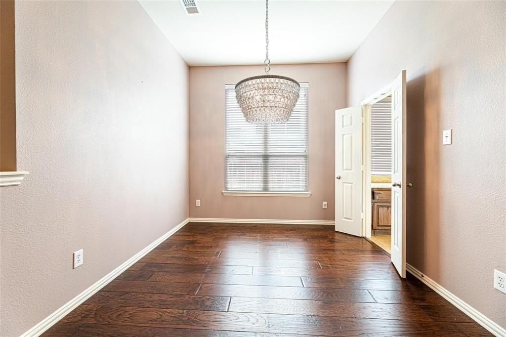 6305 Canyon Crest Dr - Photo 4 of 26