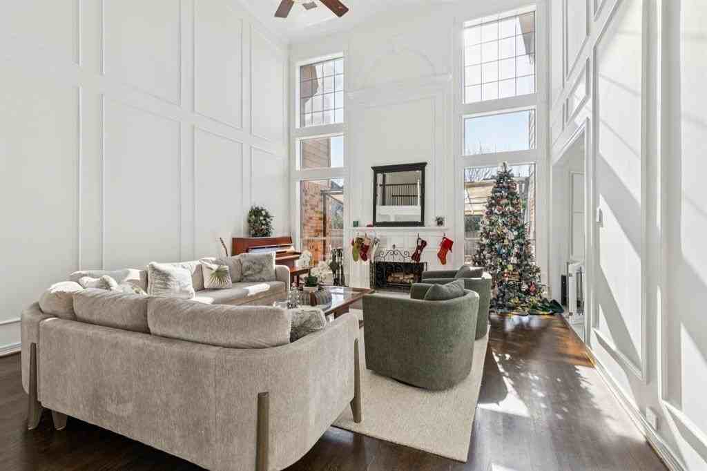 1807 Mesquite Ct - Photo 7 of 39