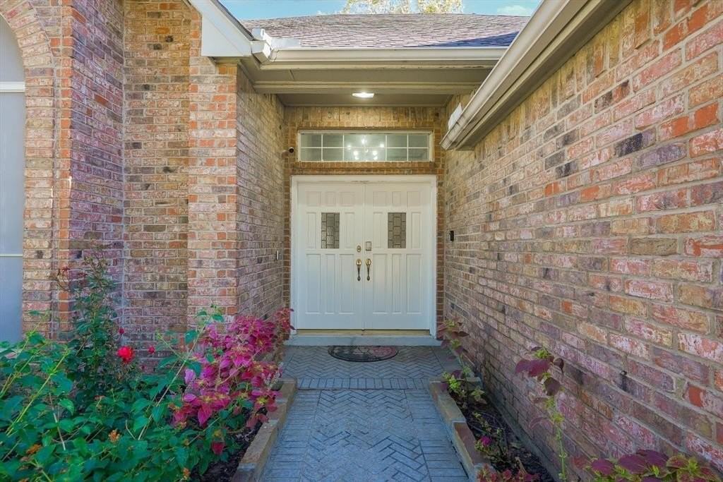 4402 Goodwin St - Photo 5 of 39