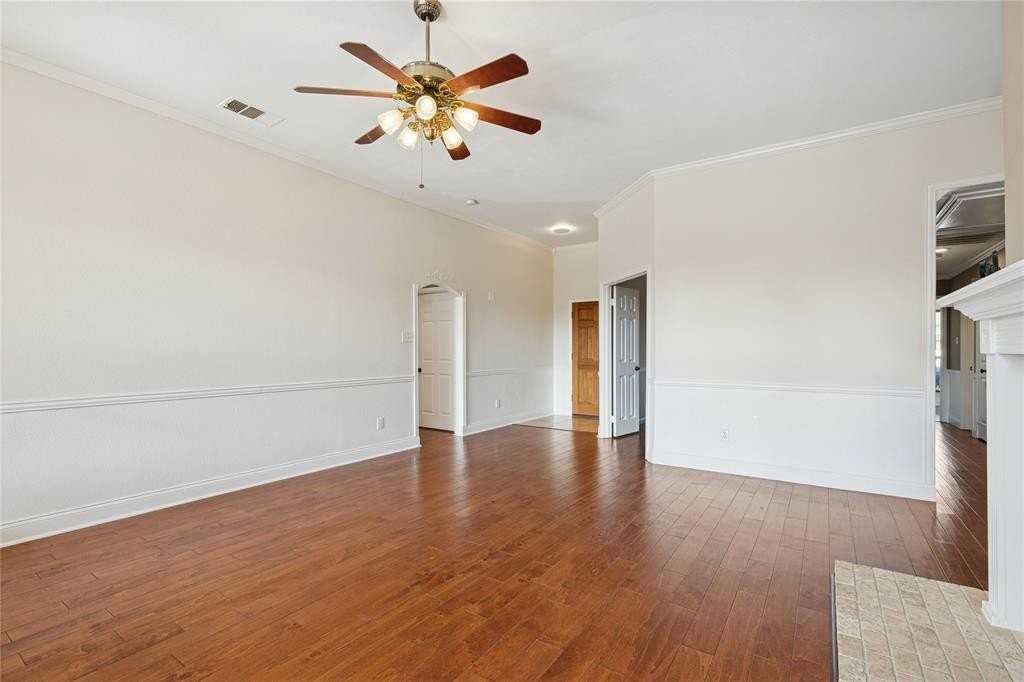 342 Stately Oak Ln - Photo 4 of 22