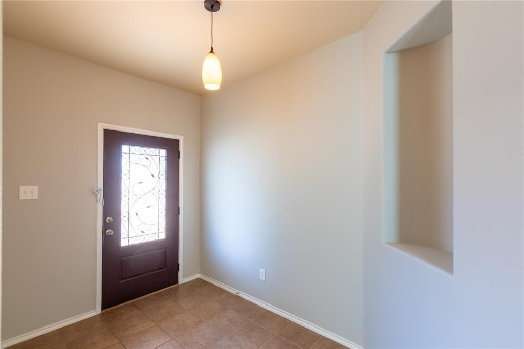 9716 Tipperary Dr - Photo 6 of 35