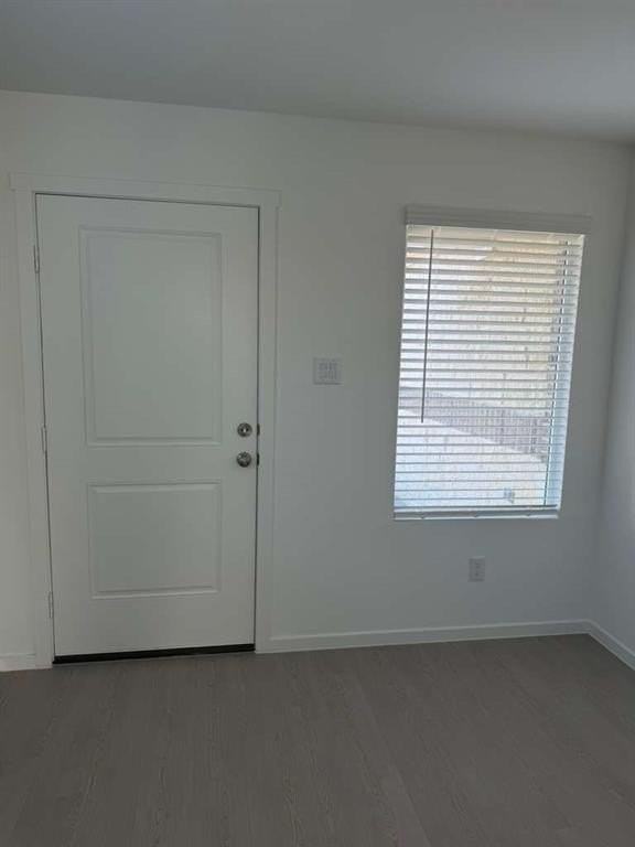 1612 Elliot Rd - Photo 4 of 19