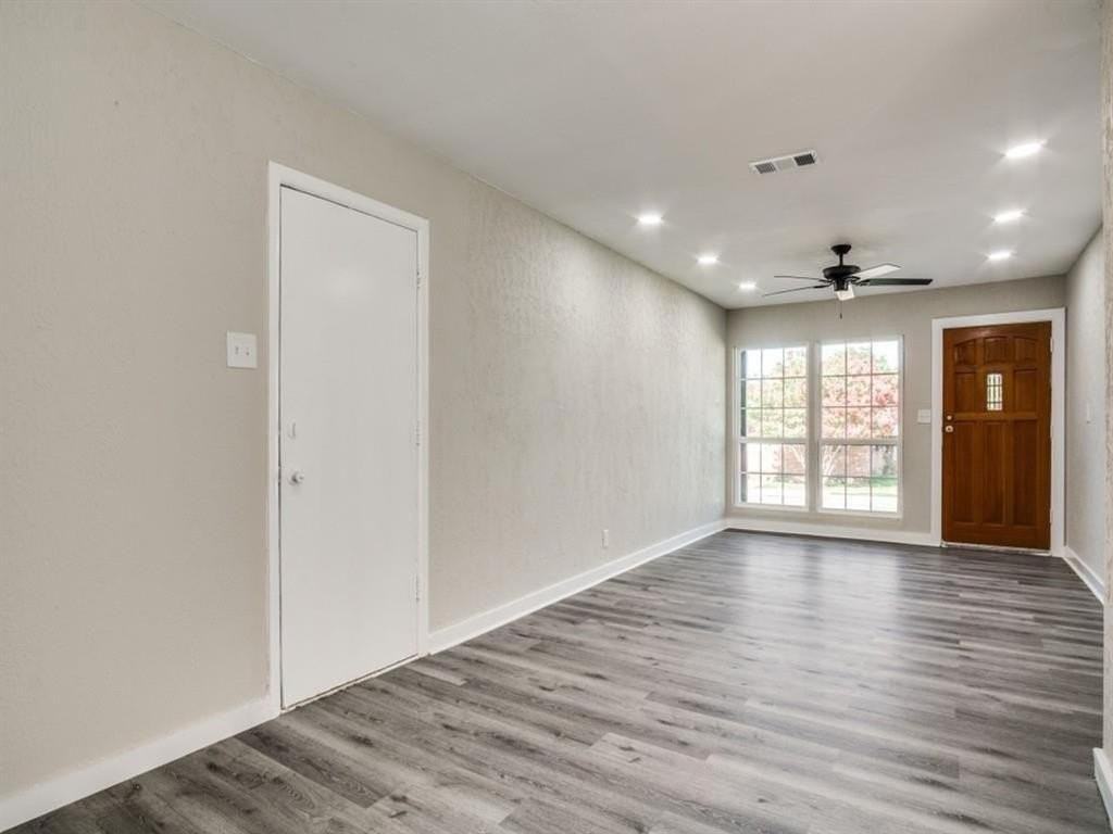 3012 Crouch St - Photo 4 of 4