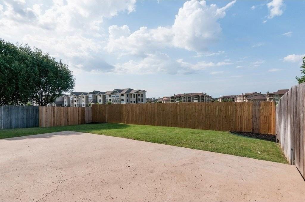 5028 Senator Dr - Photo 2 of 2