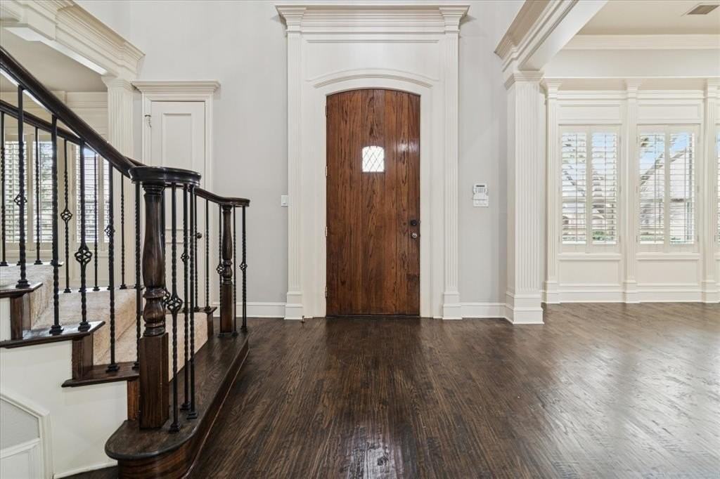 4493 Druid Hills Dr - Photo 3 of 40