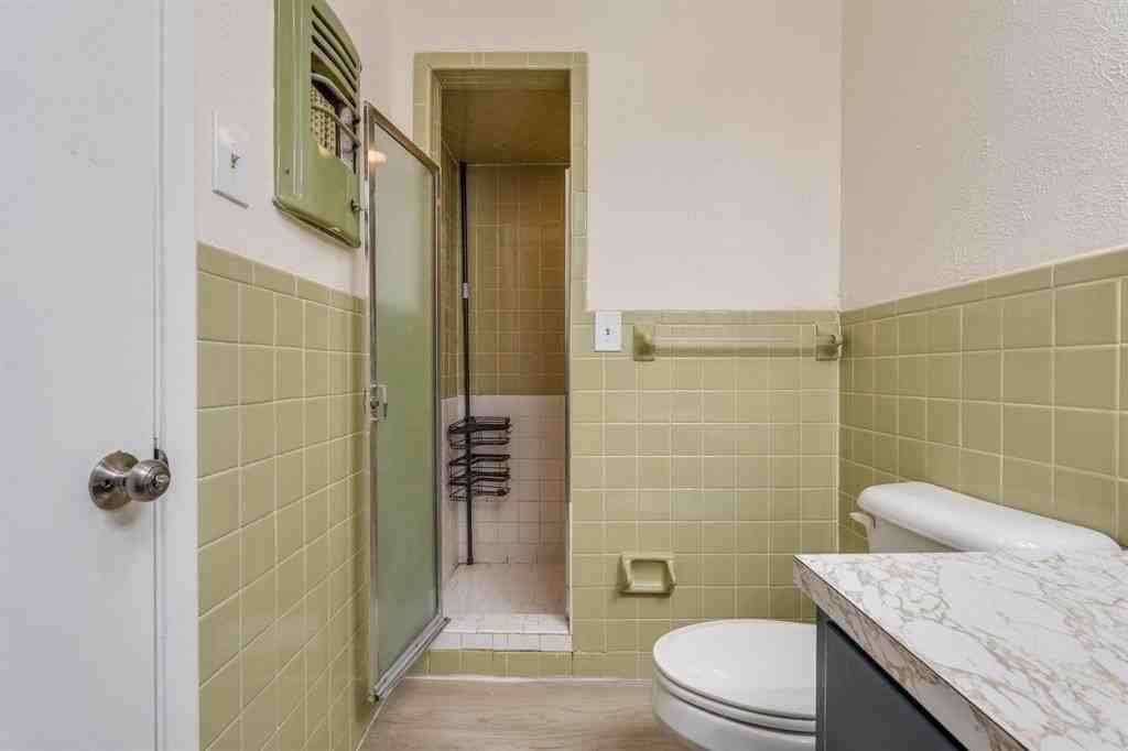 921 Evans St - Photo 6 of 17