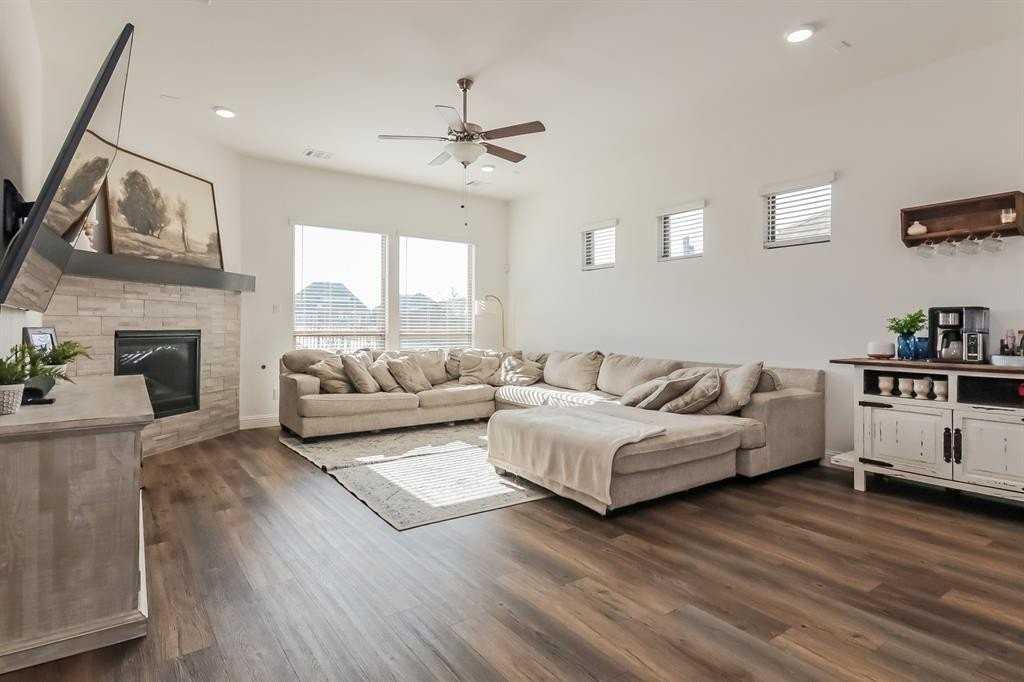 16708 Garden Dr - Photo 5 of 21