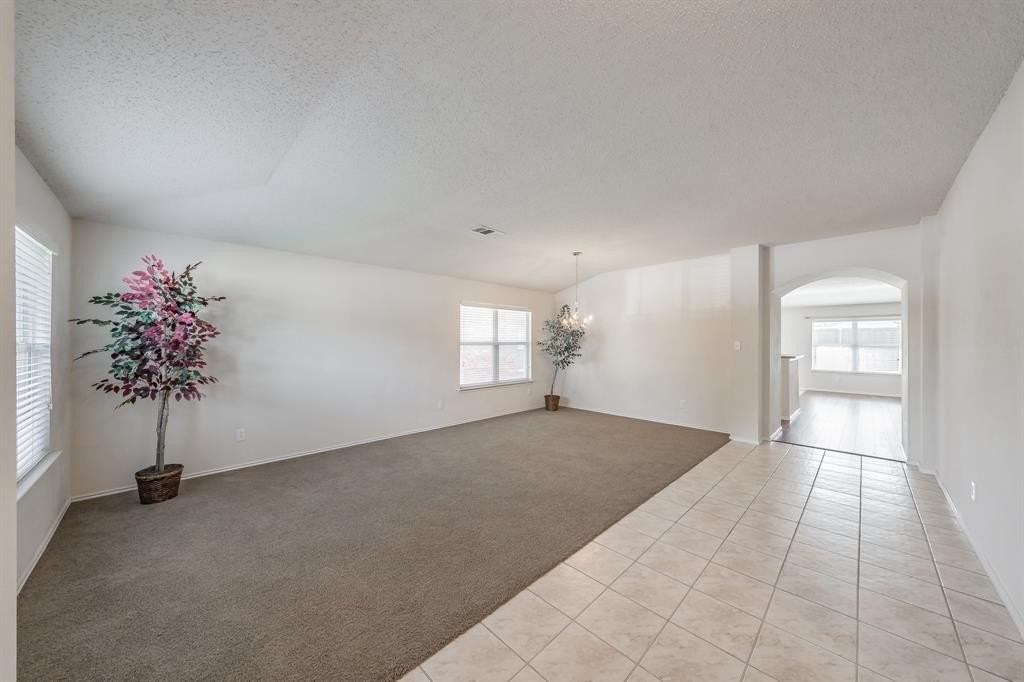 5319 Duval Dr - Photo 5 of 34