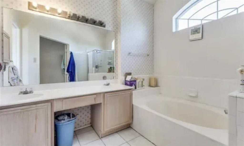 1112 Canoe Ln - Photo 6 of 7