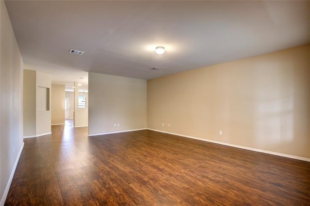 5829 Deck House Rd - Photo 5 of 38