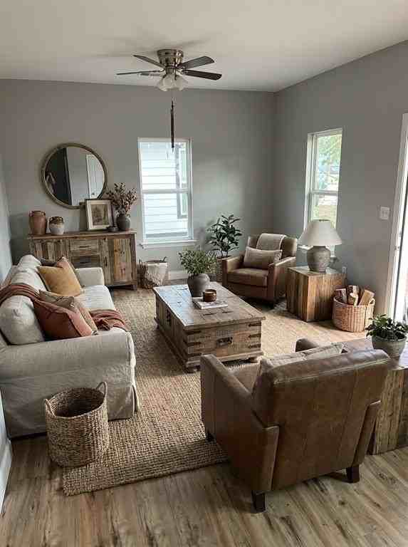 809 S Travis Ave - Photo 2 of 13