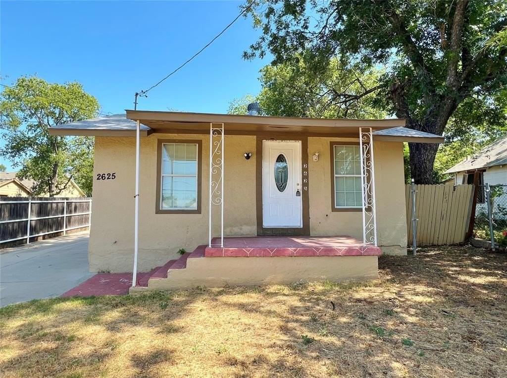 2625 E 12th St - Photo 2 of 15