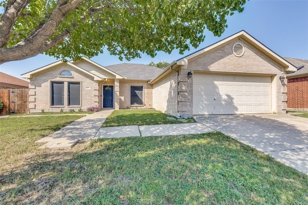 8159 Kathleen Dr - Photo 3 of 25